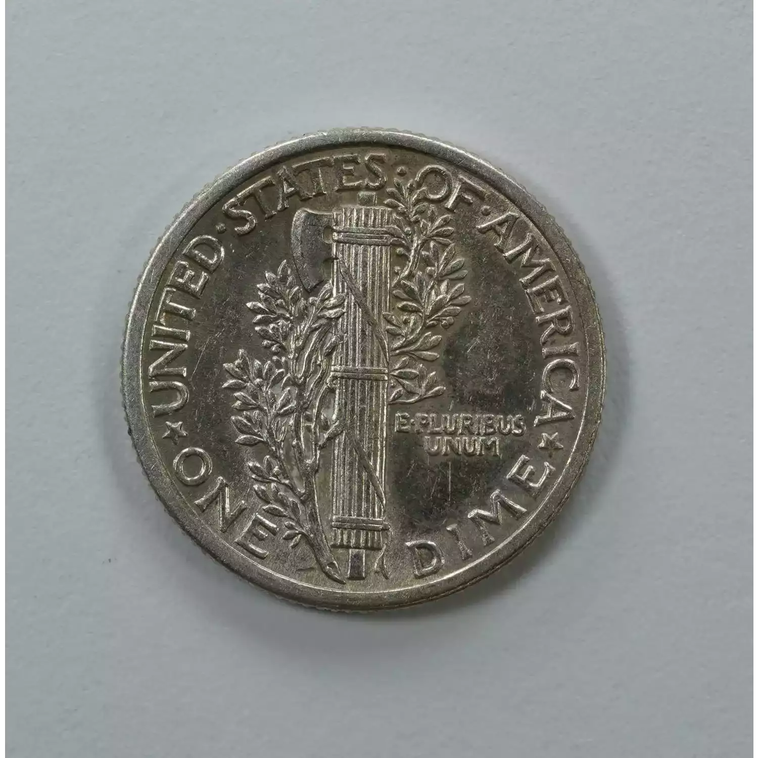 Dimes---Winged Liberty Head or Mercury 1916-1945 -Silver- 1 Dime